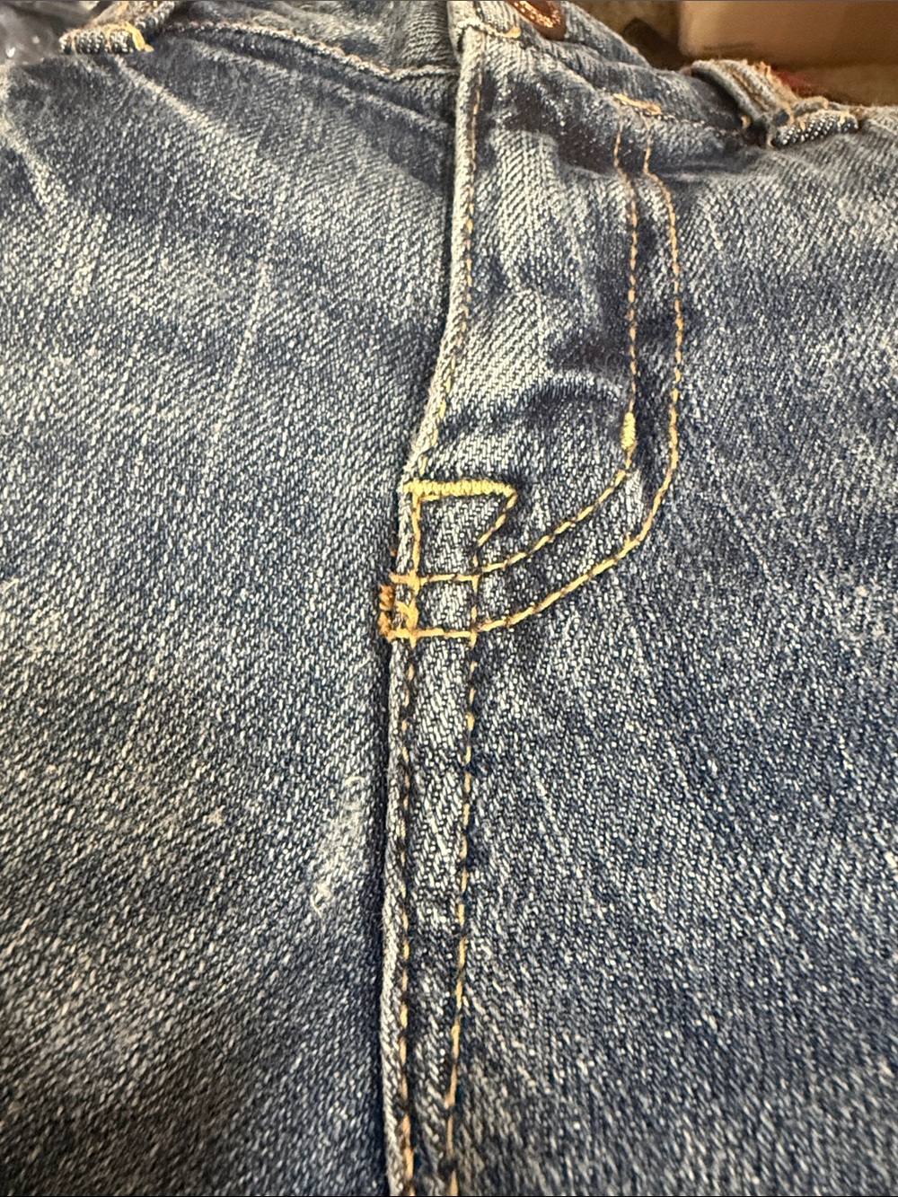 American Eagle Light Blue Wash Boy Fit Distressed Denim Jeans SKU1555 - Picture 12 of 12